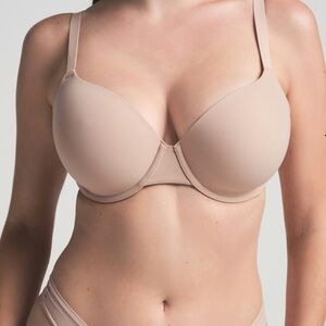 🐶SKIMS Fits Everybody T-Shirt Bra Mica